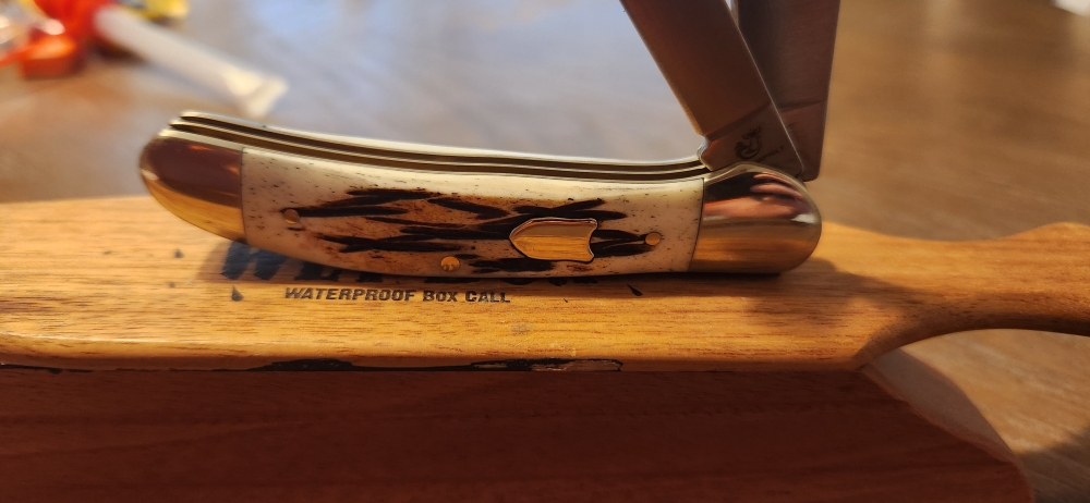 2 knife set Burnt bone style trapper medium and small