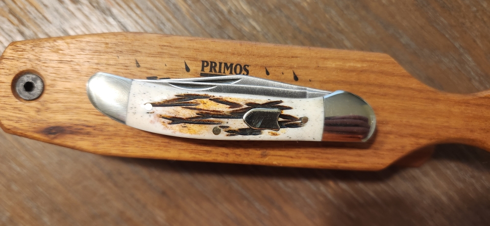 2 knife set Burnt bone style trapper medium and small