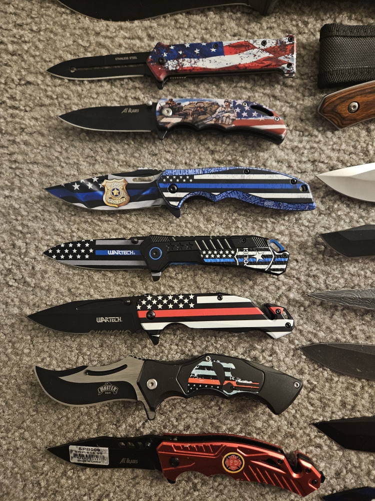 Pocket knives 