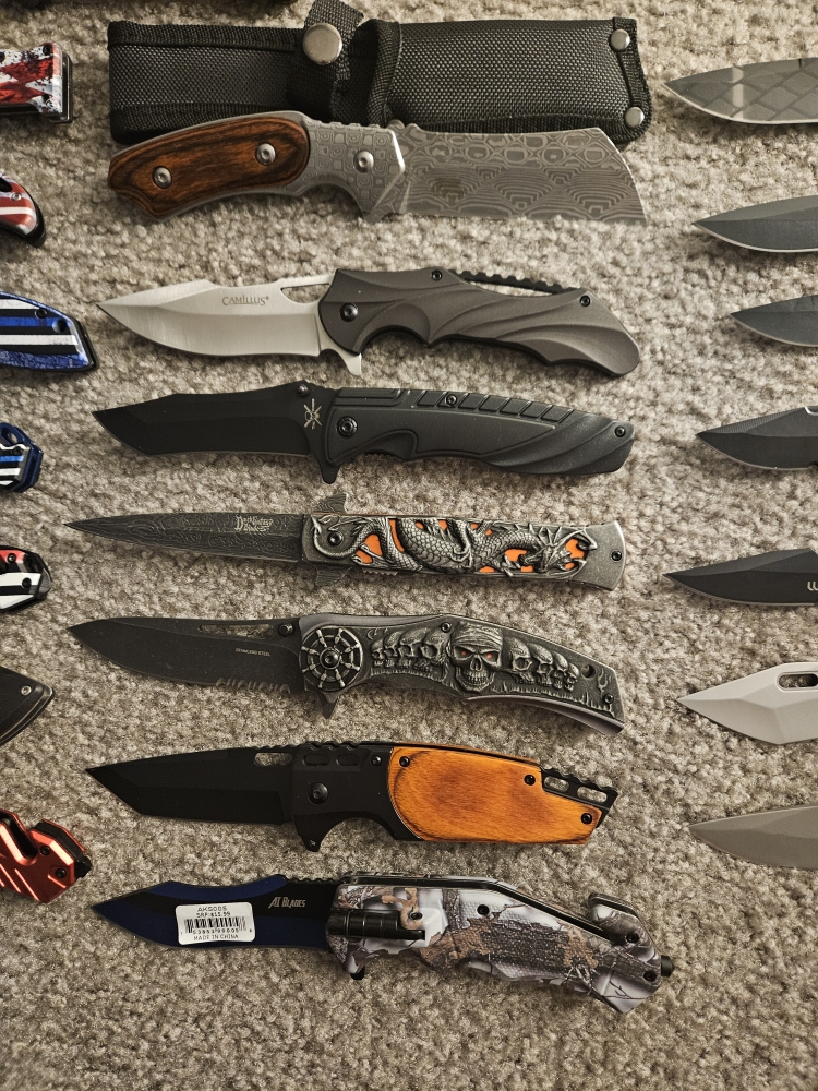 Pocket knives 