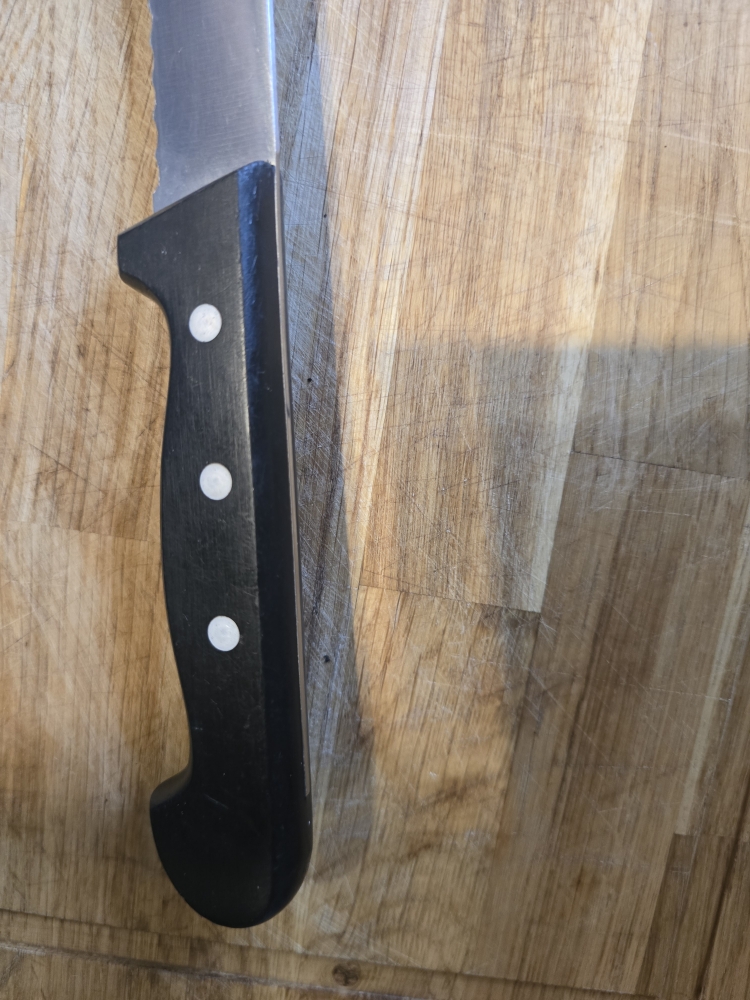 Gustav Emil Ern Serrated Slicer Black 25.4cm