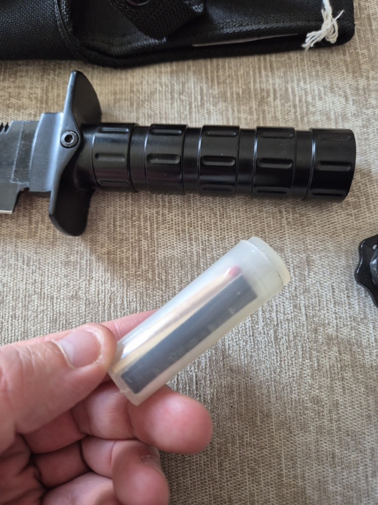 Survival knife with Survival kit and compass 