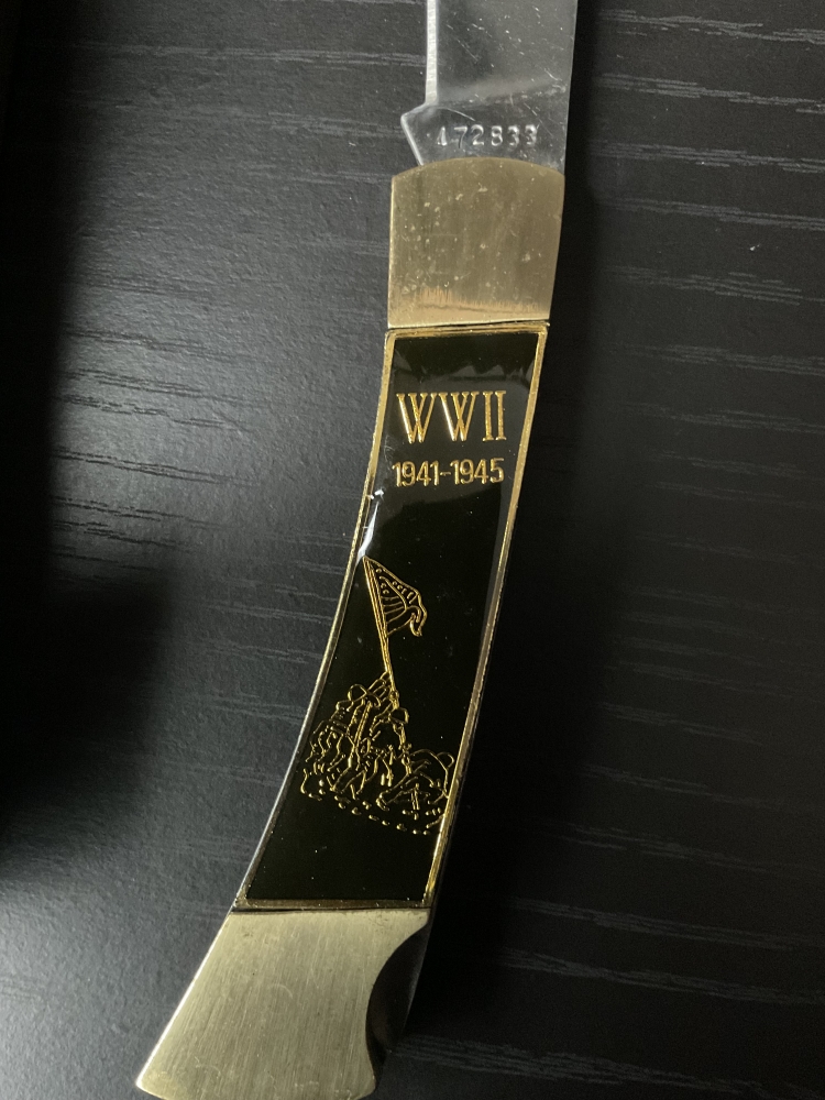 WWII commemorative pocket folding knife
