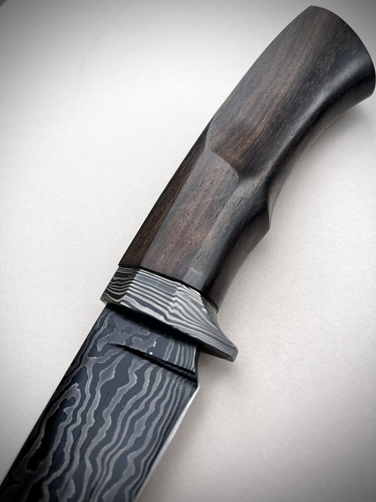 Handmade Damascus Hunting / Collector Knife – Ziricote Handle & Leather Sheath