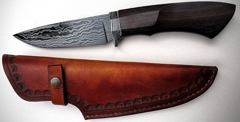 Handmade Damascus Hunting / Collector Knife – Ziricote Handle & Leather Sheath
