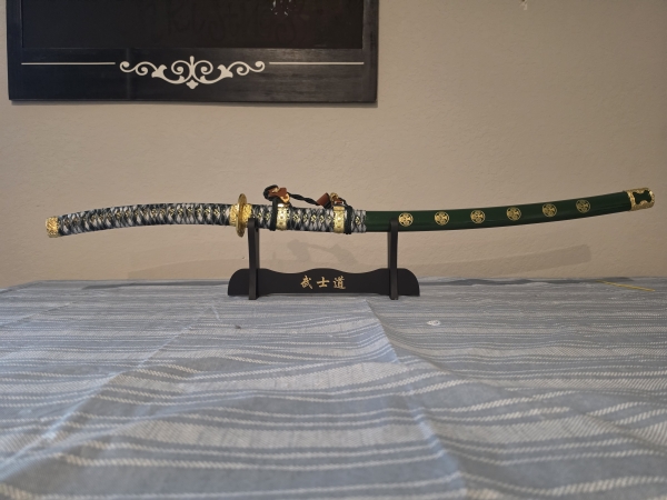 Green samurai sword