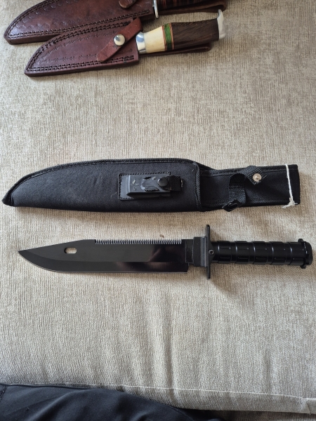 Survival knife with Survival kit and compass 