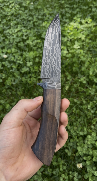 Handmade Damascus Hunting / Collector Knife – Ziricote Handle & Leather Sheath