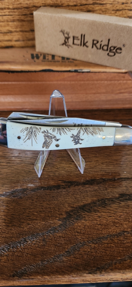 Elk Ridge  Duck engraved white bone trapper