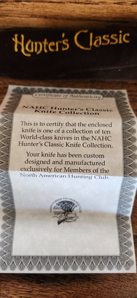 North American Hunting Club folding hunter #1730