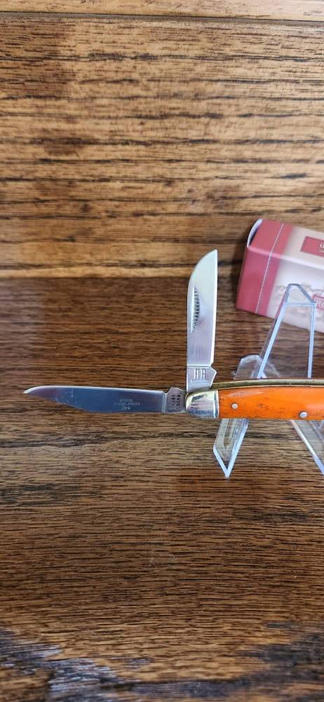 Rough Rider small orange bone stockman 
