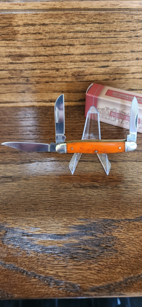 Rough Rider small orange bone stockman 