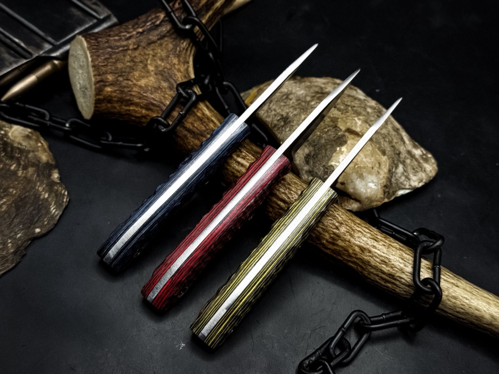 Premium Fixed-Blade Knife with Leather Sheath
