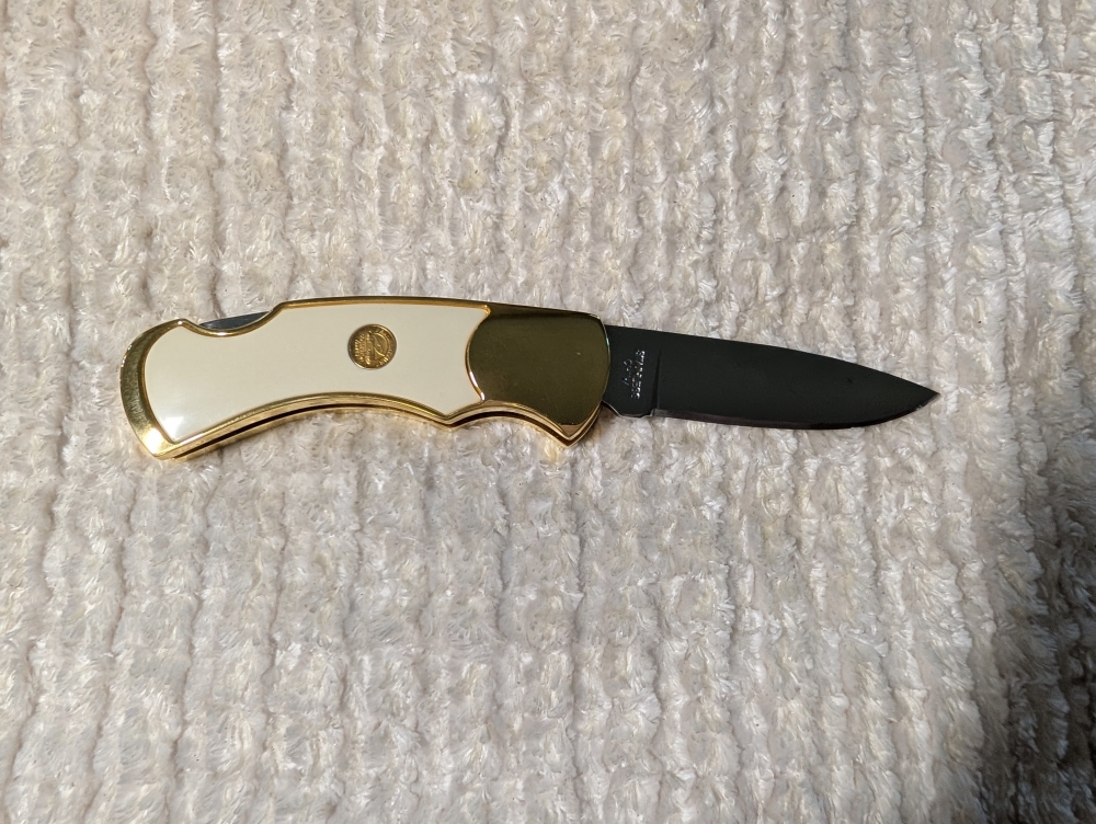 Franklin Mint Black Bear Folding Knife 