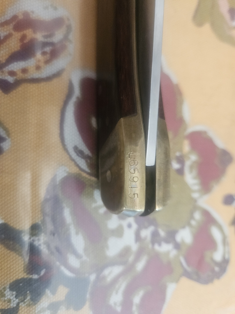 Schrade LB7 \"Bearpaw\" Knives with Consecutive Serial Numbers and Factory Cases
