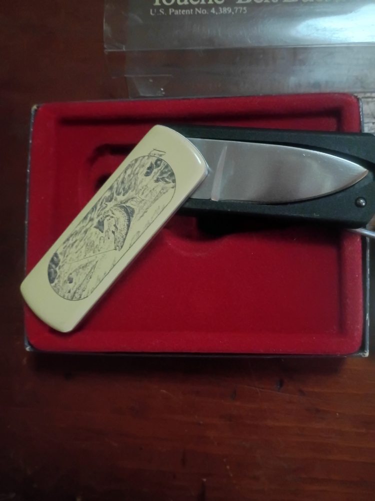 Pair Vintage Gerber Touche Belt Buckle Knives 