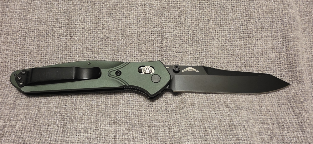 Benchmade Osborne 4.4 inch blade black