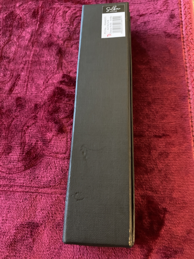 New in box Selbrae  house antler cheese knife designed in Scotland.22cm overall length.5cm wide with a beautiful antler handle. It weighs 130g with a 11cm handle