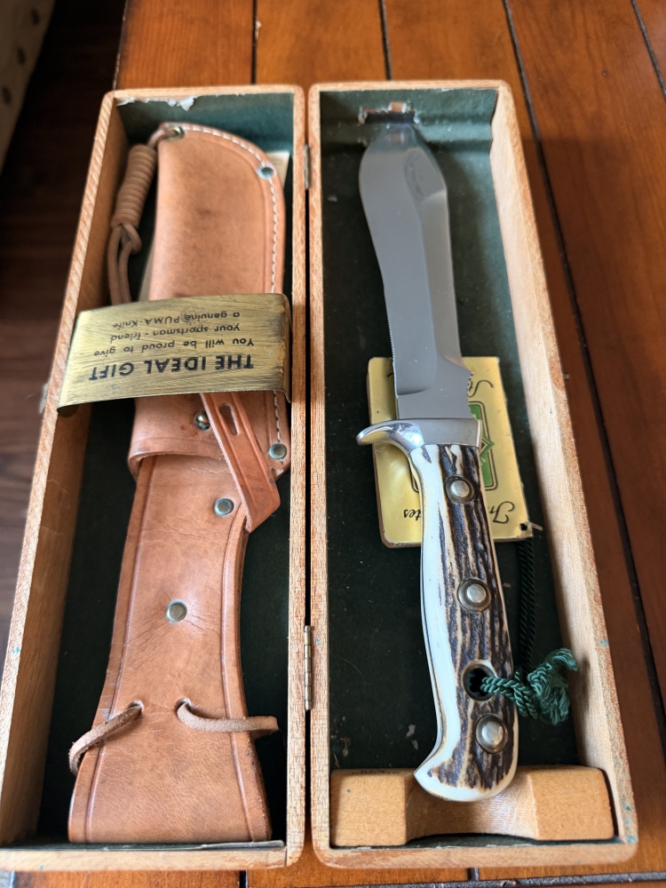 Puma White Hunter Knife- Pre-1964- model number 6377