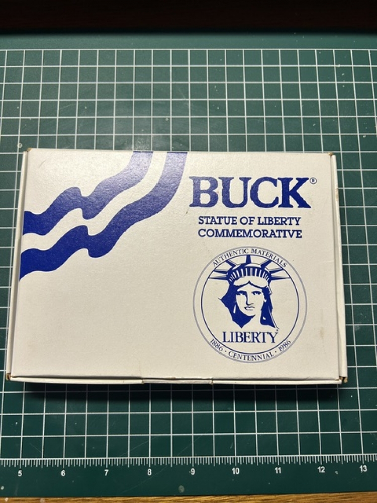 1986 Buck 825 Statue of Liberty Commemorative Knife