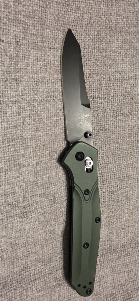 Benchmade Osborne 4.4 inch blade black