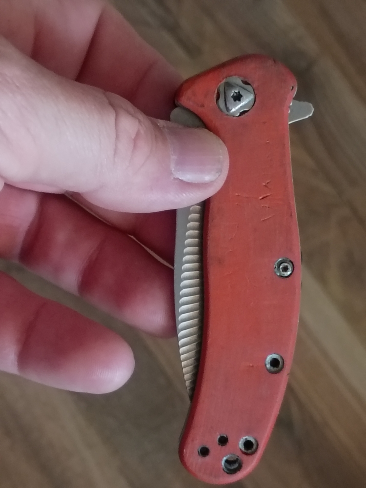 Kershaw zing RJ Martin design scalloped blade