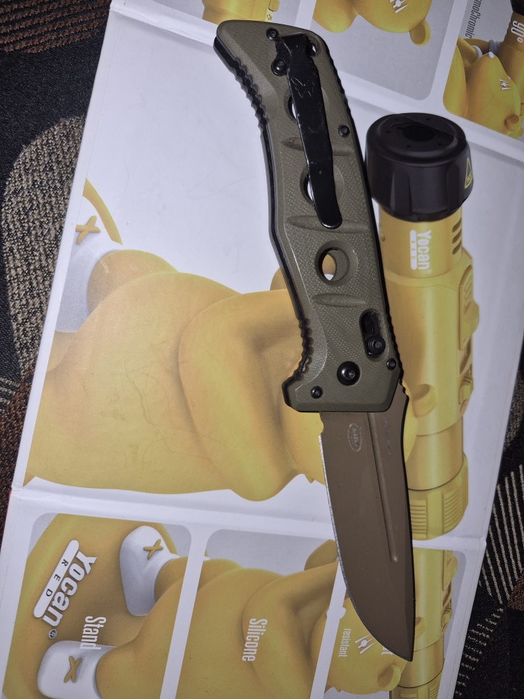 Benchmade Adamas tactical folding knife 