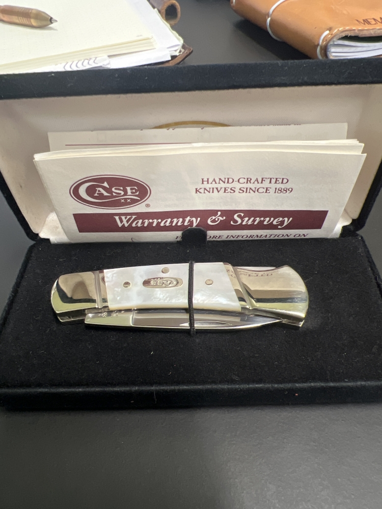 Case Mother of Pearl CA716 Lockback