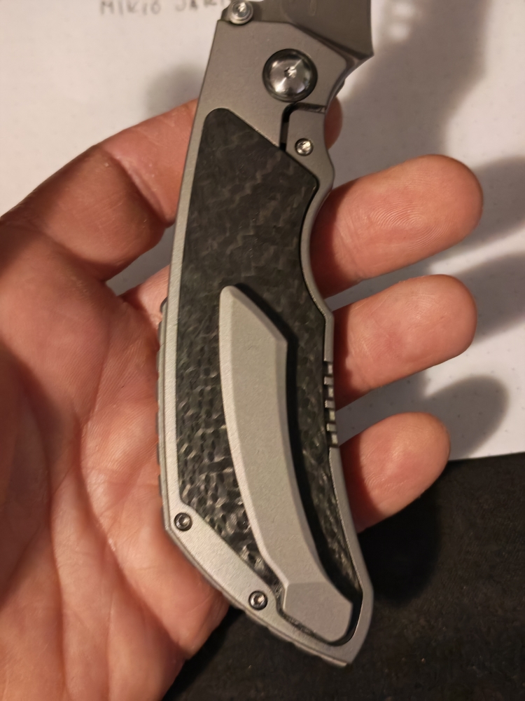 Kizer Huntsman S35VN