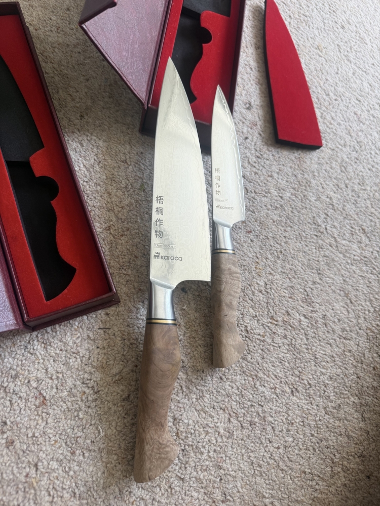 Damascus knives