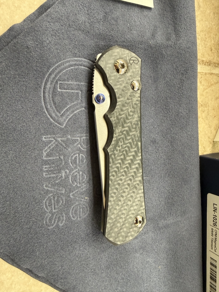 Knife Art Exclusive Large Inkosi Black Carbon Fiber