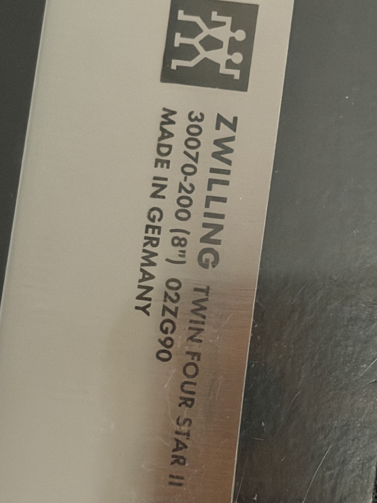 NEW ZWILLING Twin Four Star II 8” Chef’s Knife 30070-200 German Stainless Steel