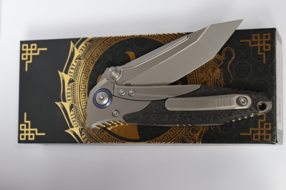 Microtech Socom Bravo T/E with Carbon Fiber Scales