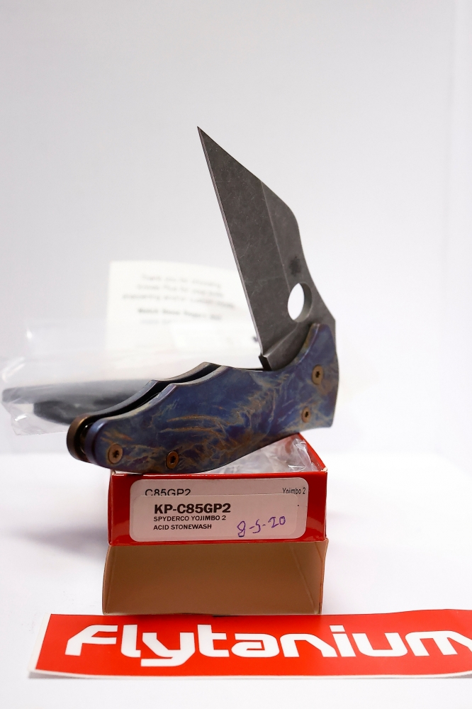 Spyderco Yojimbo 2 customized by Knives Plus with CPM-S30V steel