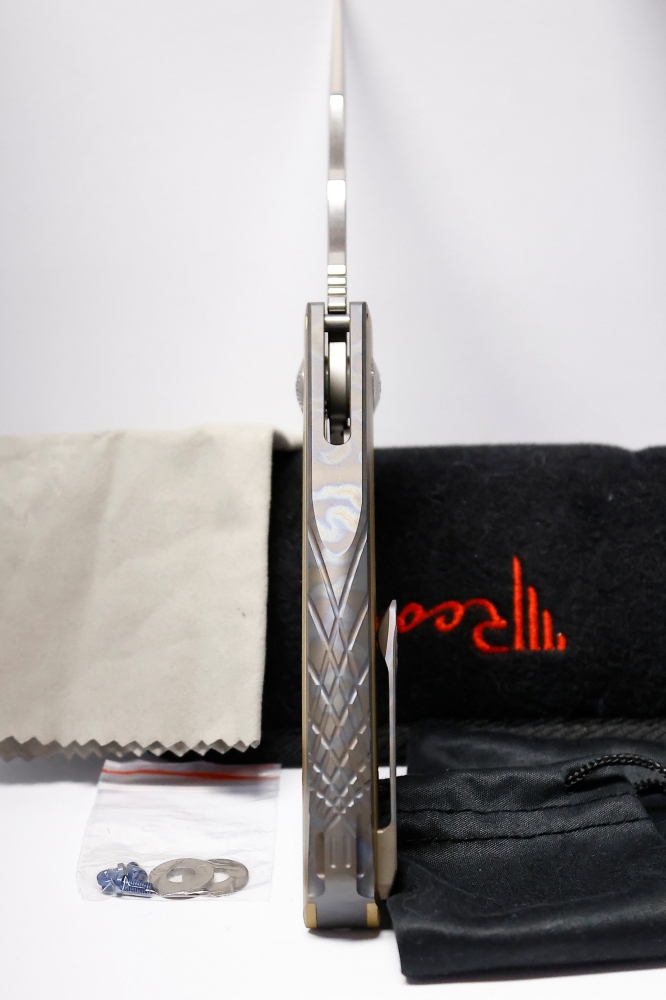 Reate J.A.C.K. folder with Integral flamed titanium handle