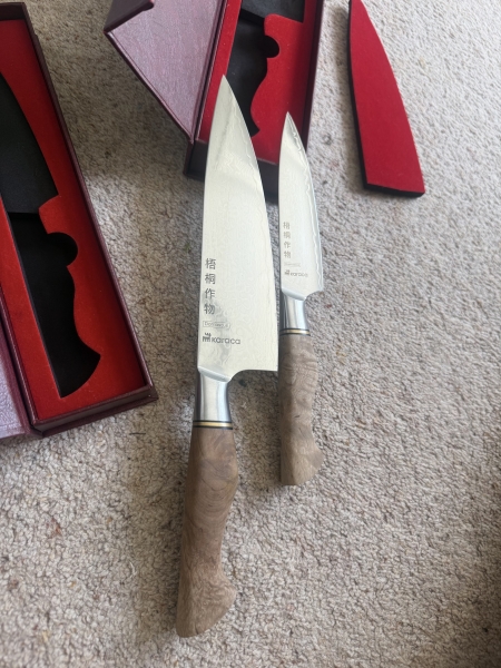 Damascus knives