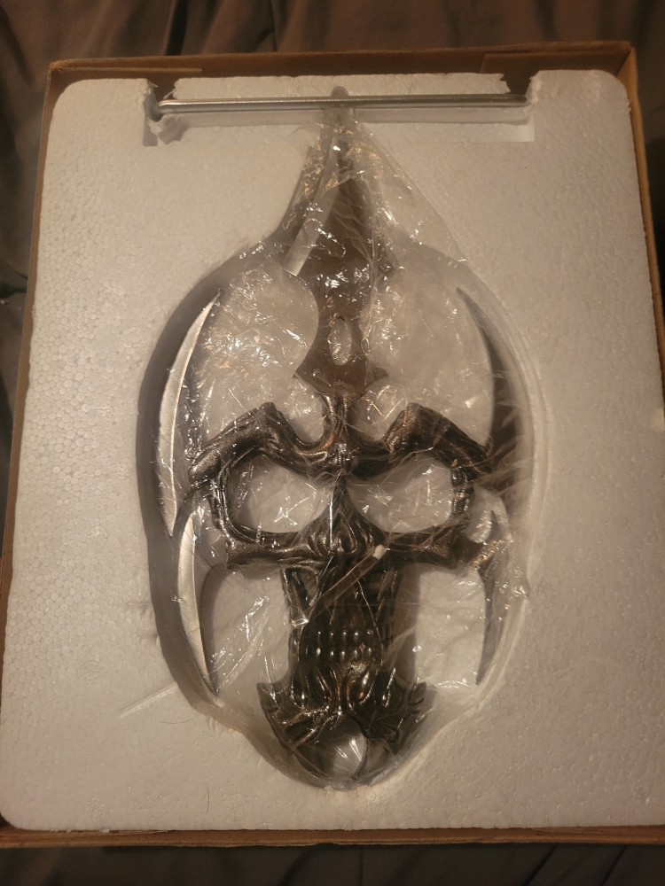 TRIBAL SKULL DAGGER.