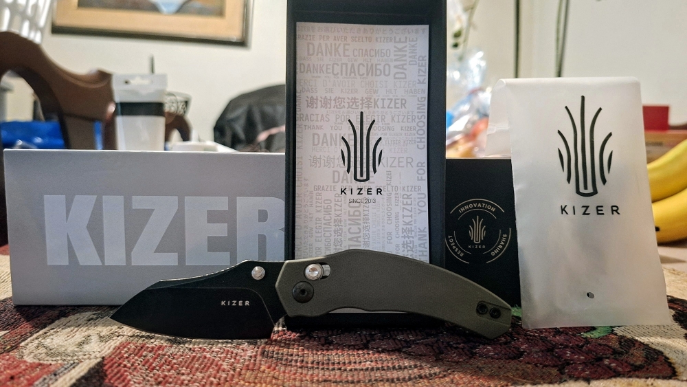 [NEW] Kizer \"Mini Bulldog\" (V3672SS4) *Amazon Exclusive* Clutch Lock, D2 Steel Sheepsfoot Blade, OD Green G10 Scales