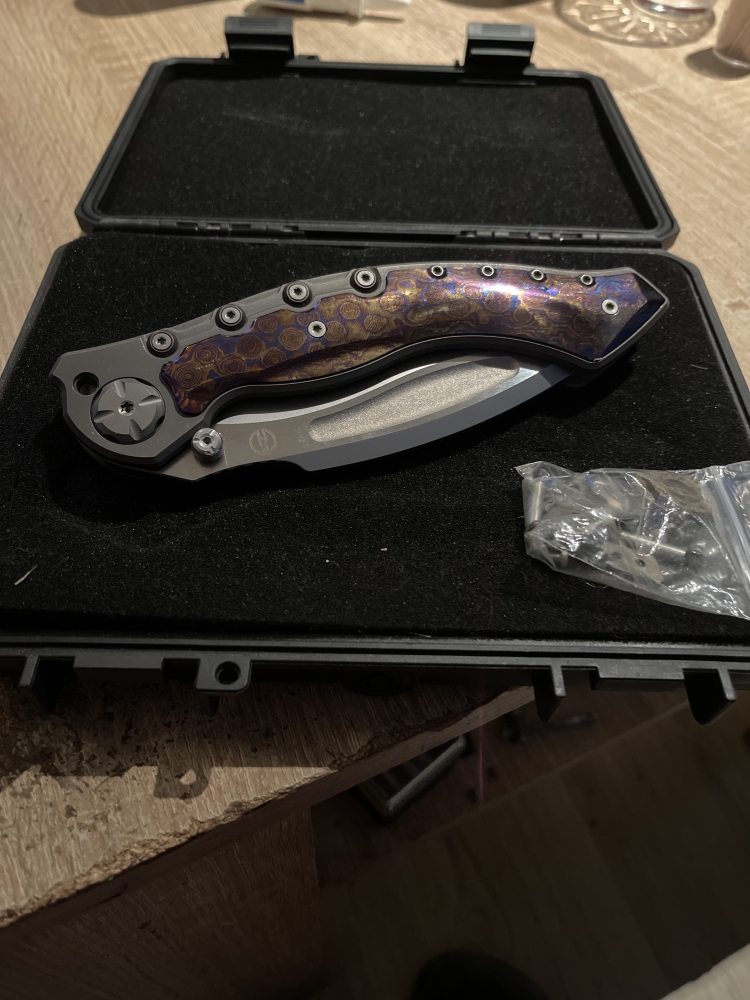 MaxAce Vortex CPM 3V Titanium with Timascus inlay 