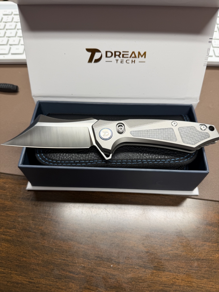 Dreamtech Flipper Crossbar Lock Gray Ti/Black CF (3.25\" Satin) D9409G-OPEN BOX