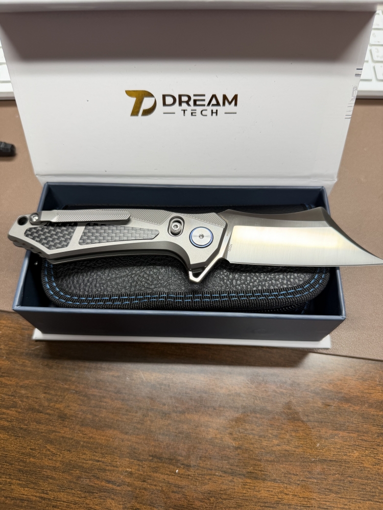 Dreamtech Flipper Crossbar Lock Gray Ti/Black CF (3.25\" Satin) D9409G-OPEN BOX