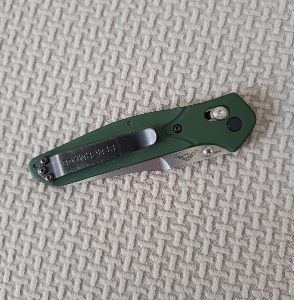 Benchmade 940 Osborne (BE940) | Green Aluminum | Reverse-tanto