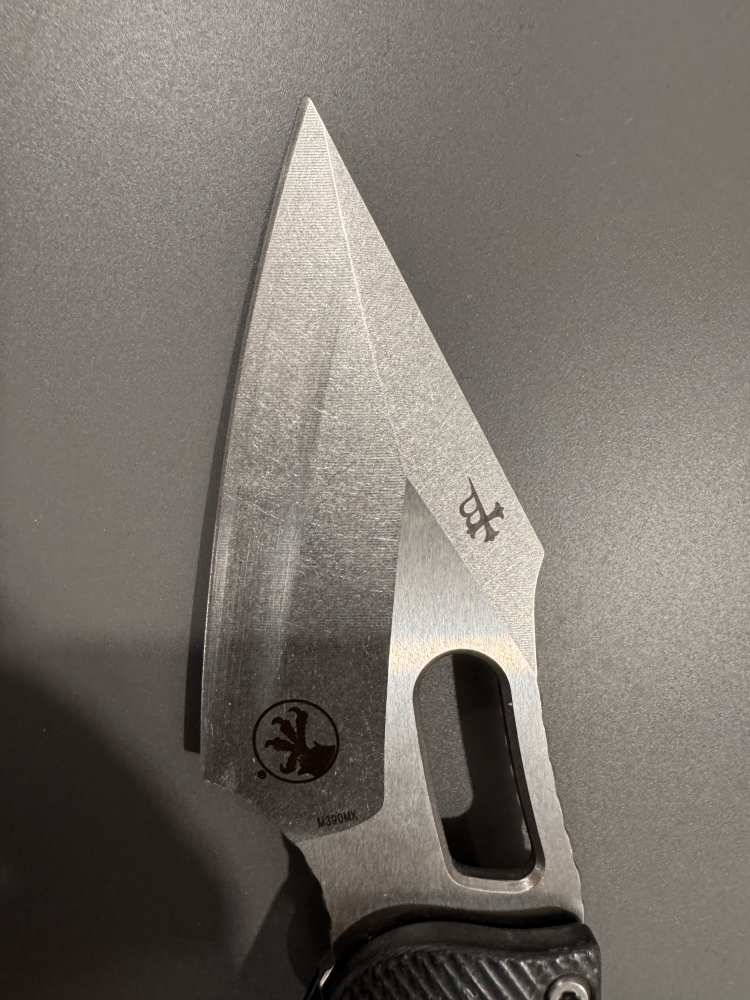 Microtech Stitch M930MK Carbon Fiber