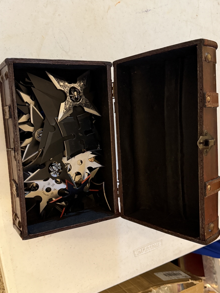50 plus throwing stars in wood box