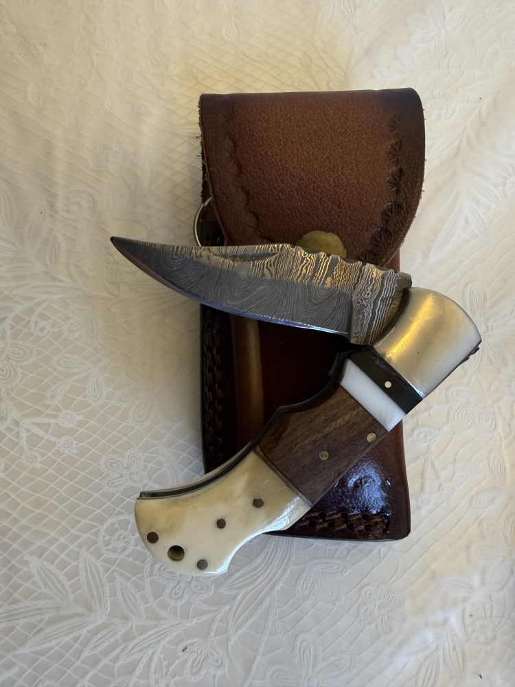 Damascus Pocket Knife - 7.5\"