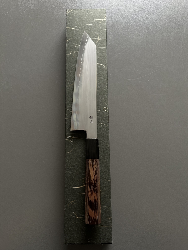 BNIB Tetsujin Ginsan Kasumi Gyuto 210mm