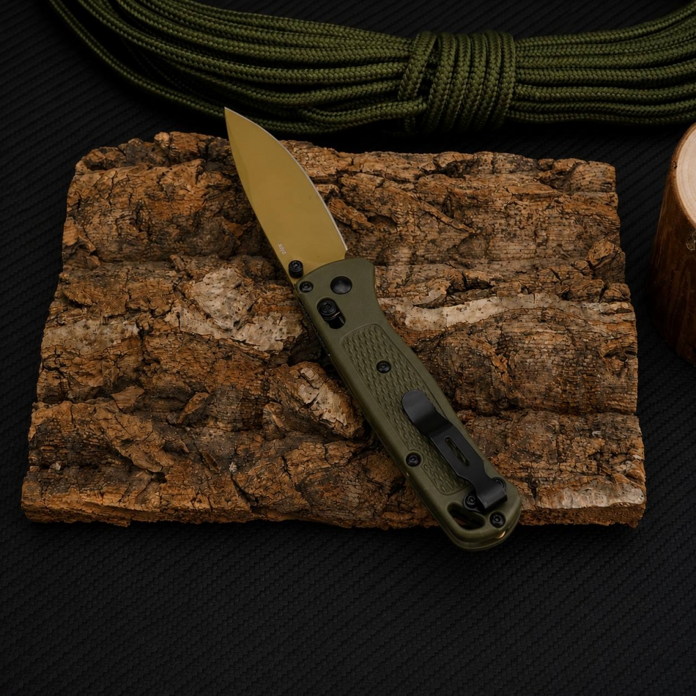 Benchmade Bugout 535FE-05 Dark Olive Grivory Drop Point