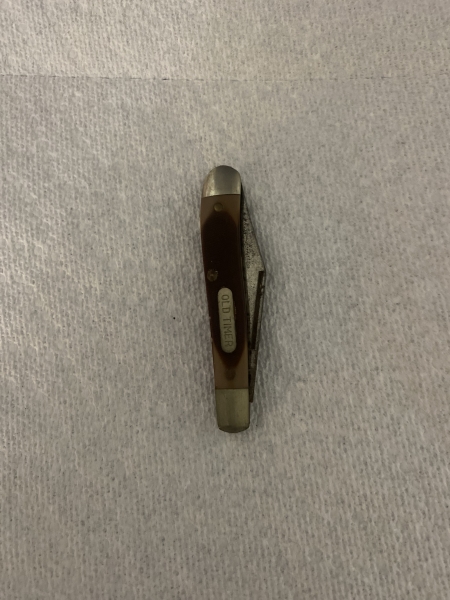Multiple Collectible Case Knives