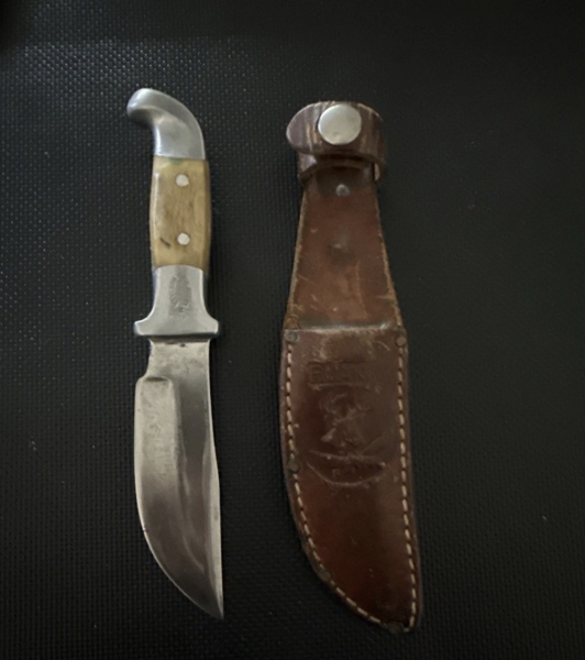 Vintage R.H. Ruana Bonner Montana 