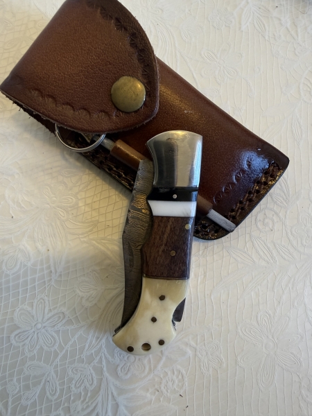 Damascus Pocket Knife - 7.5